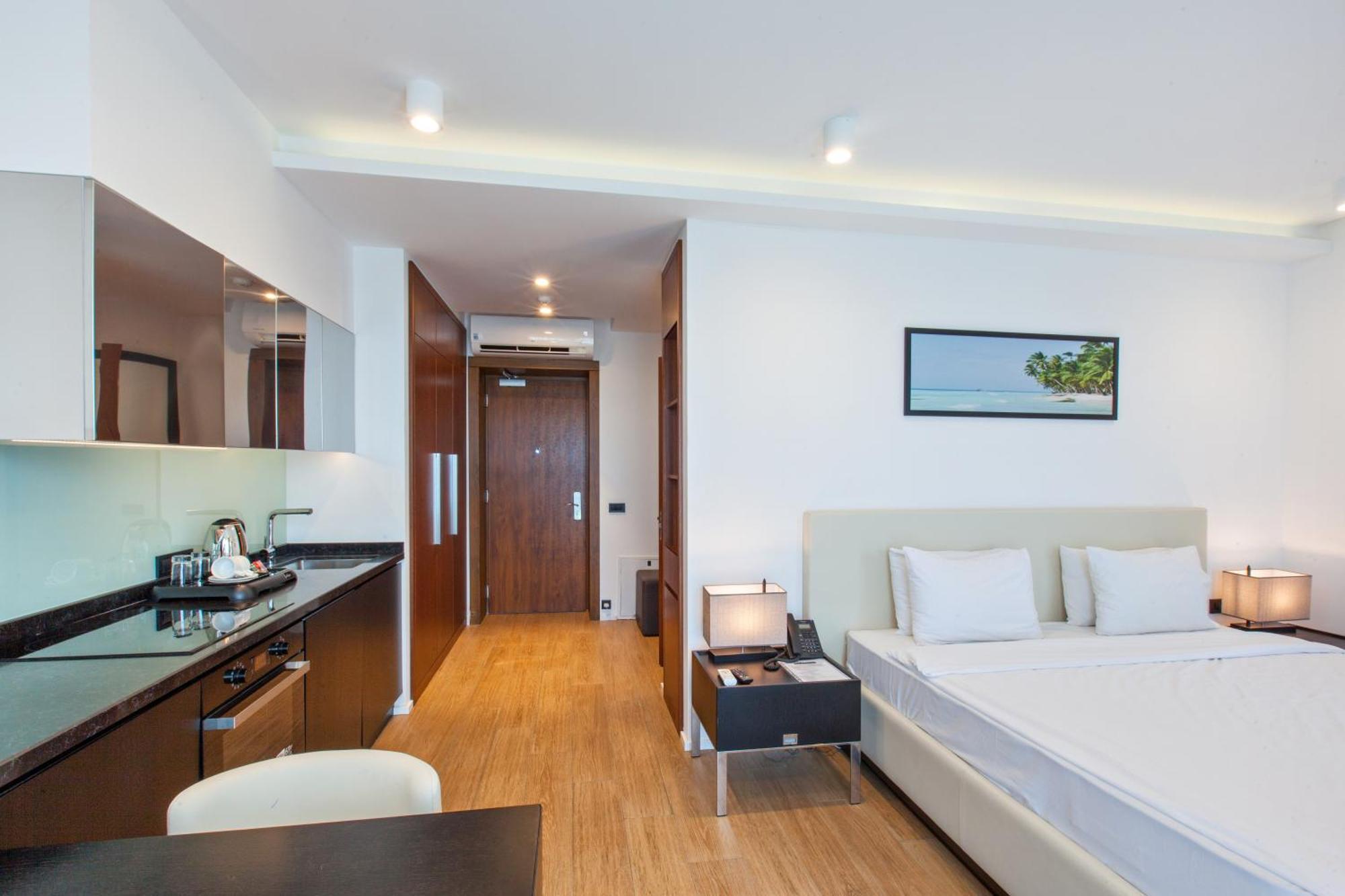 Sea Breeze Resort 나르다란 외부 사진
